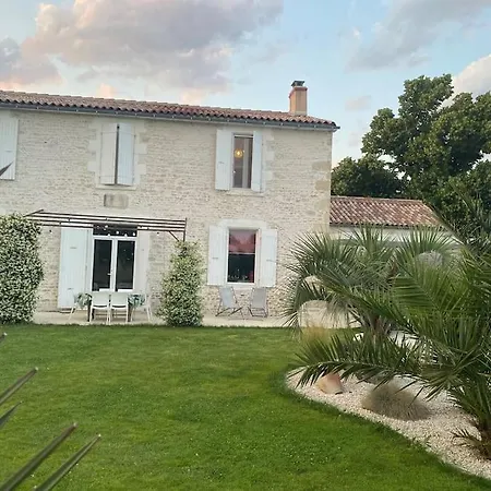 Villa Maison Charentaise Avec Grande Piscine Saint-Vivien (Charente-Maritime)