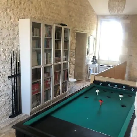 Maison Charentaise Avec Grande Piscine